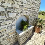 Lefkara Chalet *