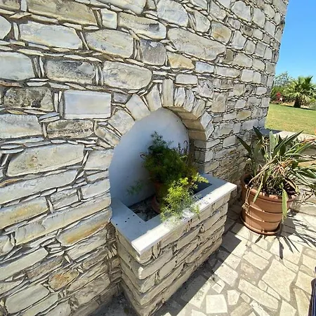 Lefkara Chalet *
