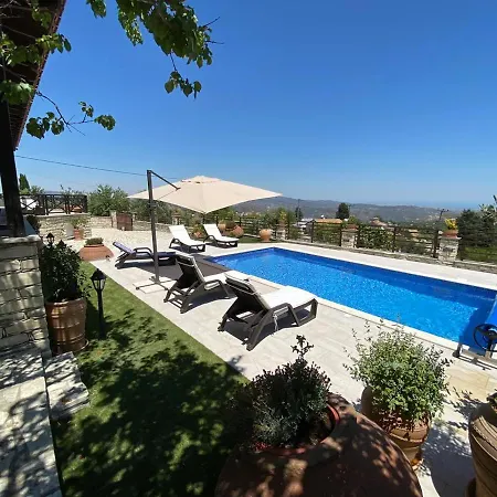 Lefkara Chalet *